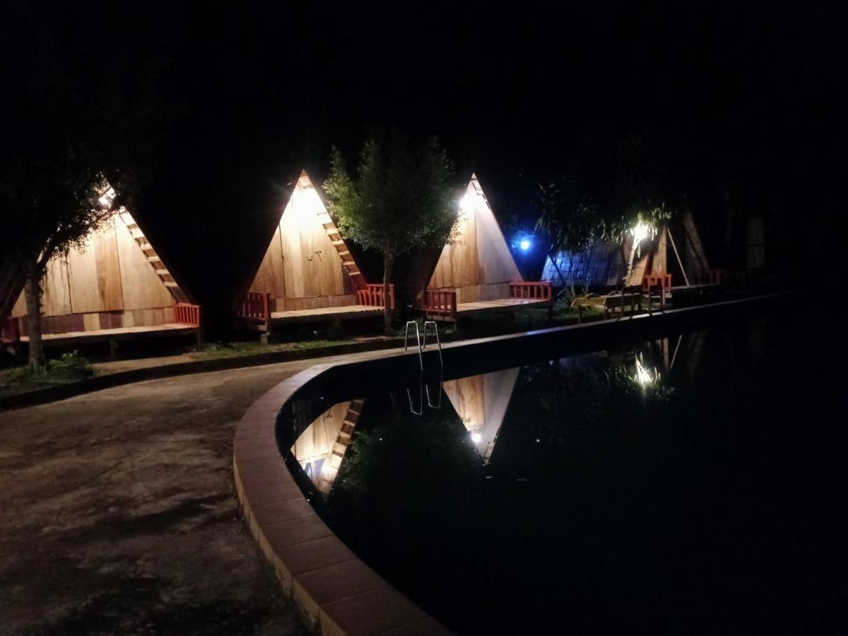 Nongkhiaw Campingsite Swimming Pool Ban Phathok Exterior foto